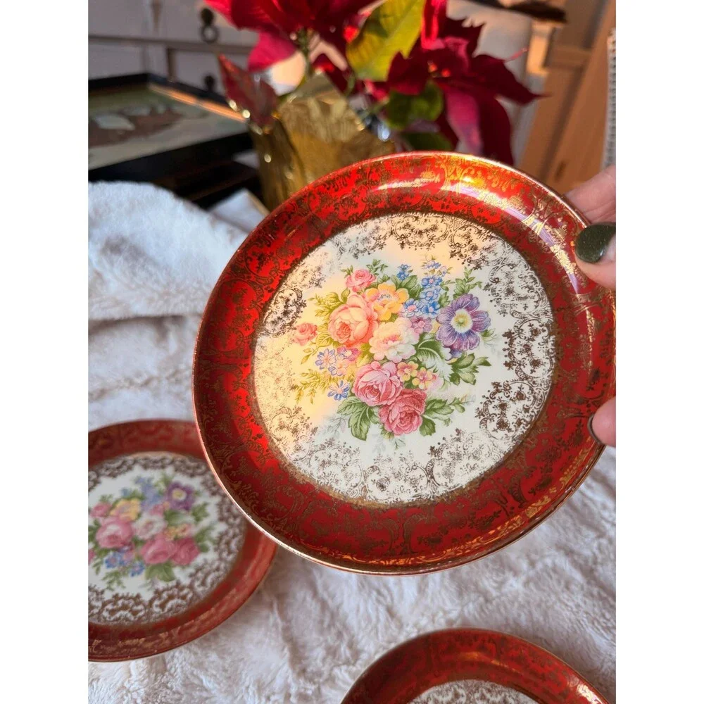 Vintage Floral Dessert Plates with Gold Detail Romantic Tableware set of 6 - Picture 3 of 9